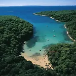 Serene By The Sea Апартаменты *