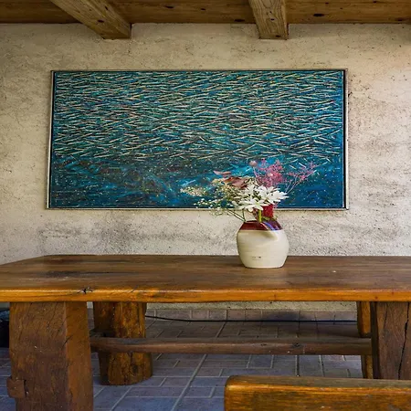 Serene By The Sea Apartment Banjol